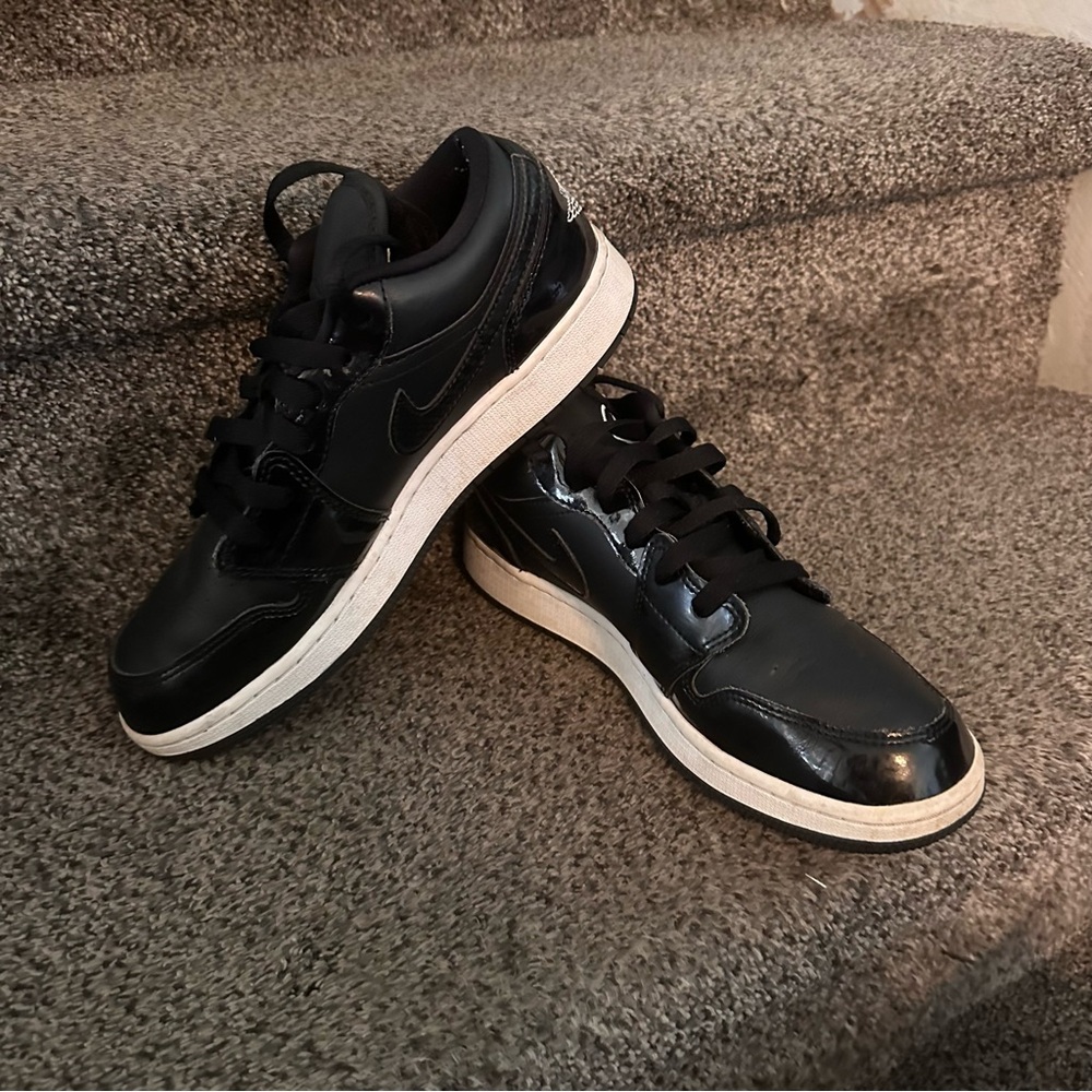 Air Jordan Boy’s Sneakers - Picture 9 of 10